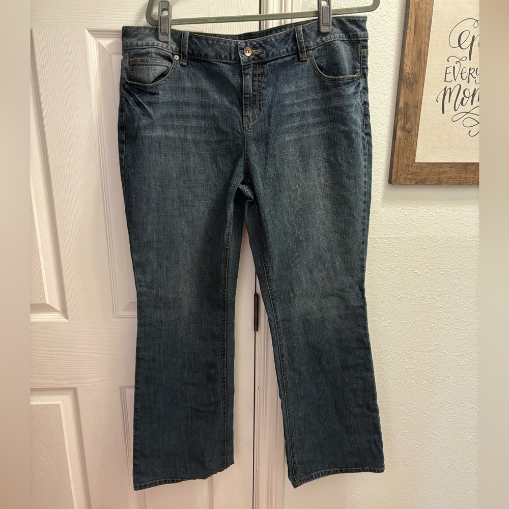 Apt 9 Size 18 Bootcut Jeans with Flap Pockets